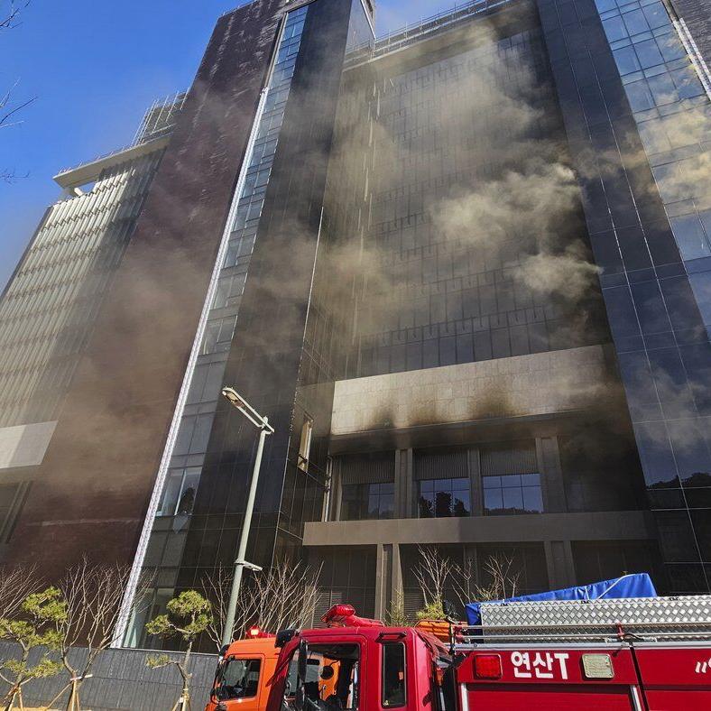 Construction site catches fire in South Korea, leaving at least 6 dead